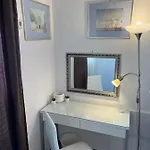 Luxury Sycamore 4* דירה טרוגיר