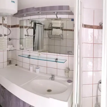 Luxury Sycamore 4* 特罗吉尔