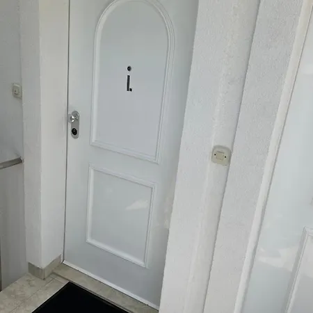 Luxury Sycamore 4* * 特罗吉尔