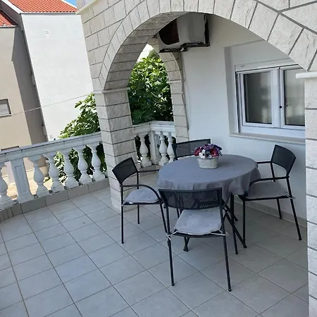 Luxury Sycamore 4* 特罗吉尔