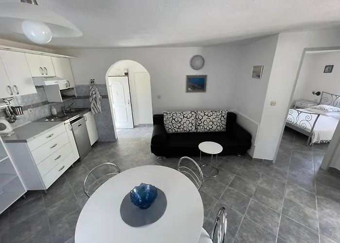 Luxury Sycamore 4* Apartman