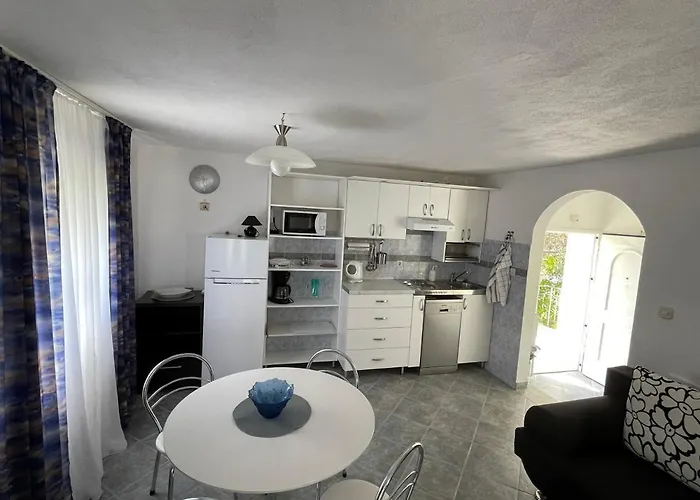 Luxury Sycamore 4*