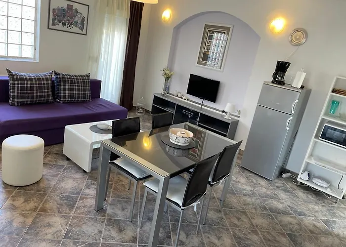 Luxury Sycamore 4* Apartman