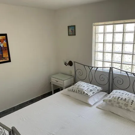 Luxury Sycamore 4* Apartment *