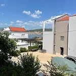 Luxury Sycamore 4* トロギール